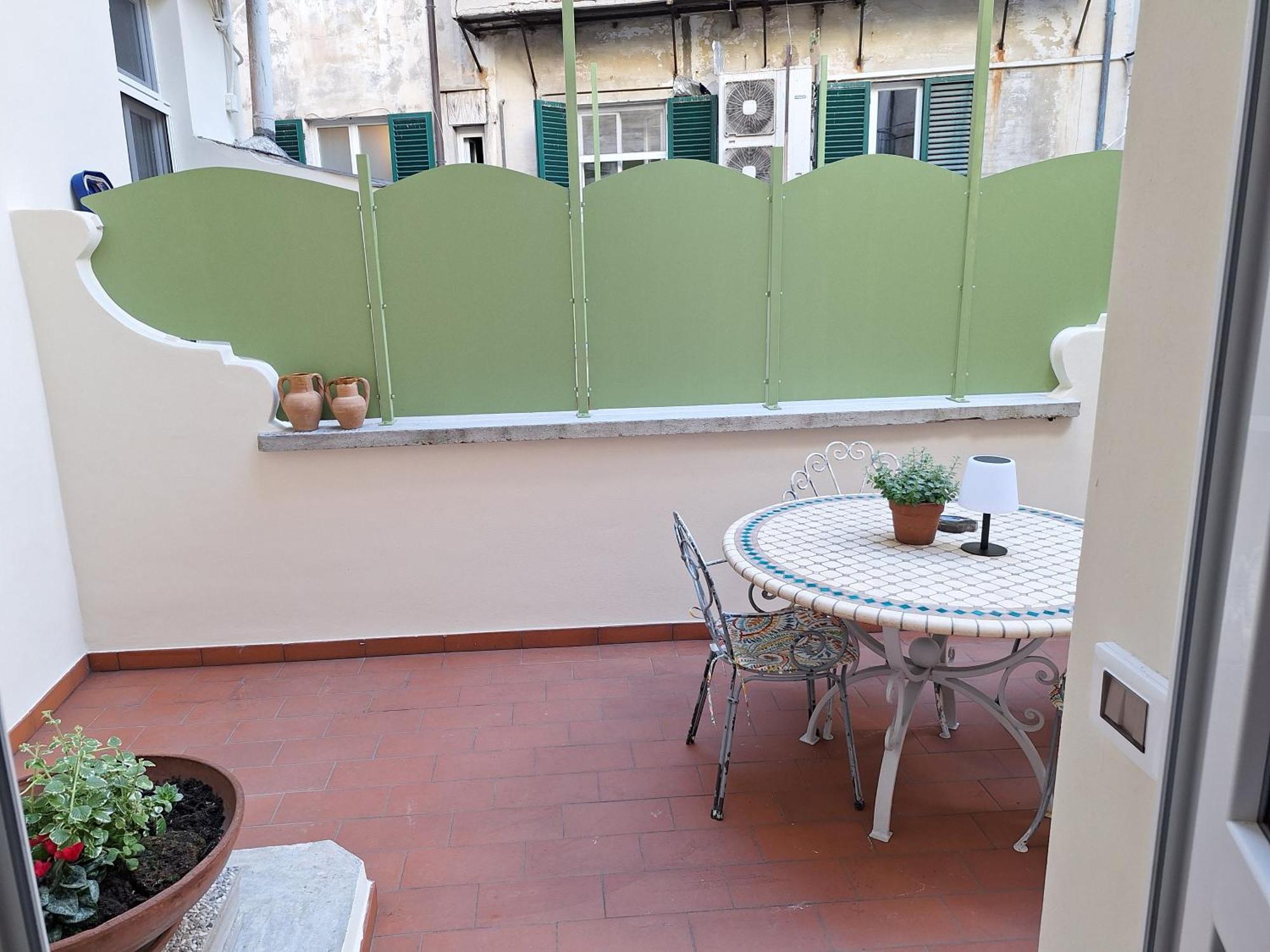 Il Talismano-In Citta -Vicino Al Mare Lägenhet Savona Exteriör bild