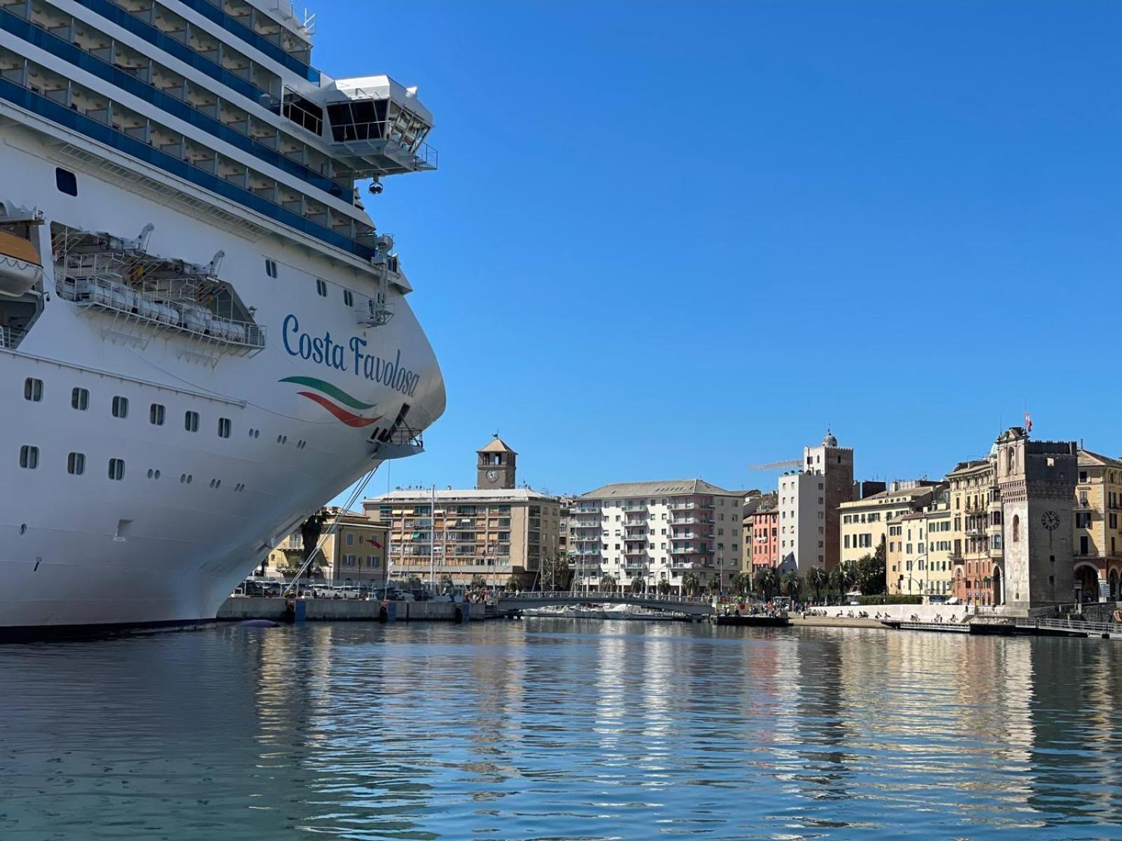 Il Talismano-In Citta -Vicino Al Mare Lägenhet Savona Exteriör bild